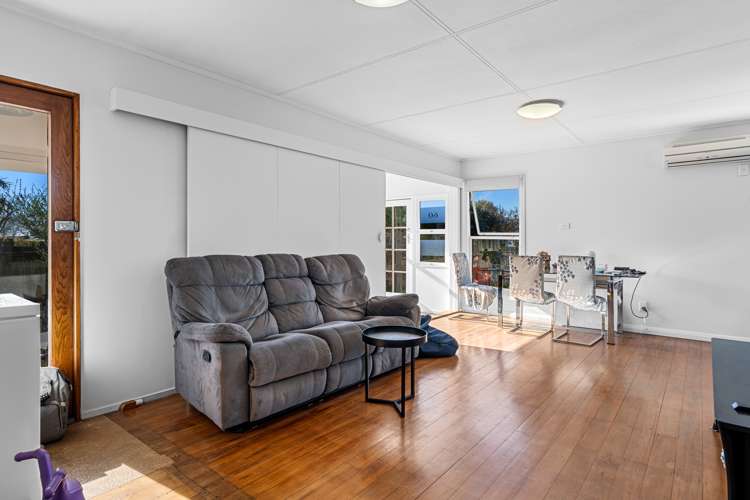 60 Tennyson Crescent Stoke_6