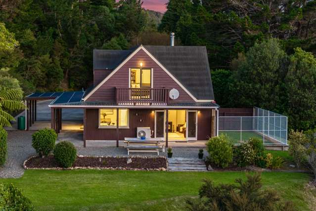 Acreage Living With Grand Views