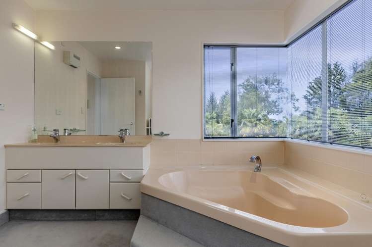 13 Boundary Road Waipahihi_26