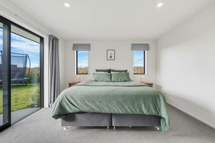 21 Quinn Crescent Woodend_17