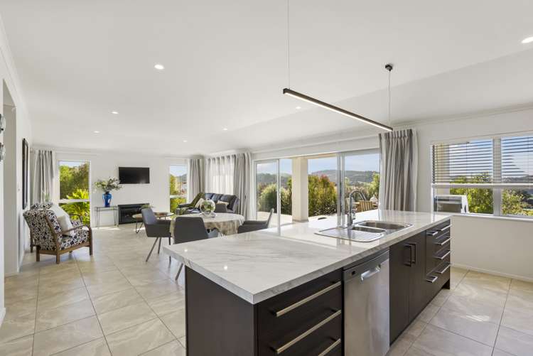 47 Beachwood Drive Hatfields Beach_3