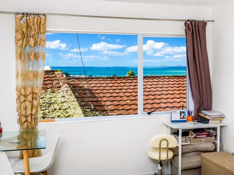 211 East Coast Road Castor Bay_15