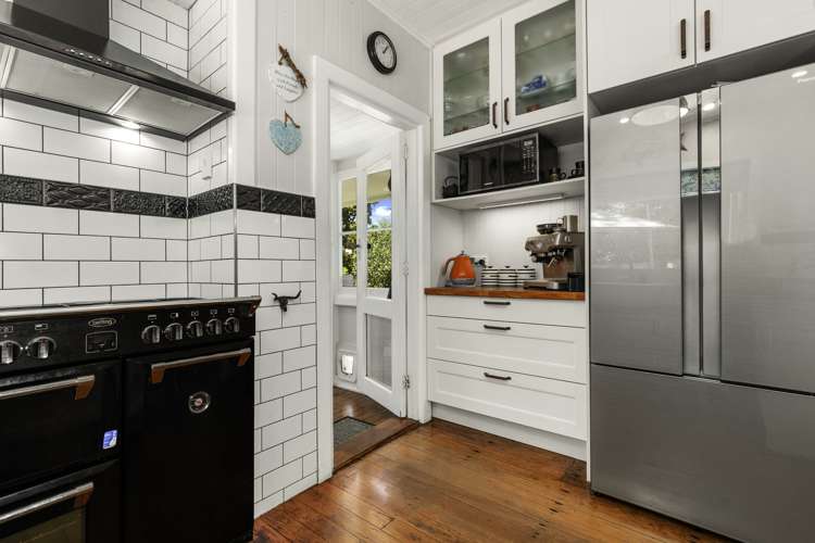 391a Old Highway Whakamarama_19