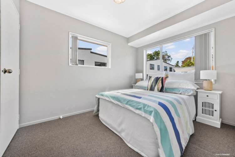 187 Edmonton Road Te Atatu South_14
