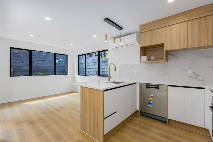 4/6 Woodhouse Place West Harbour_27