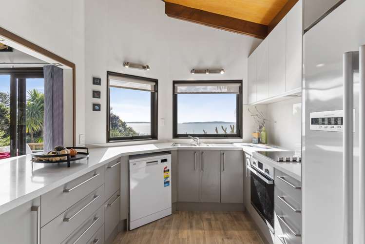 10 Craig Road Maraetai_6