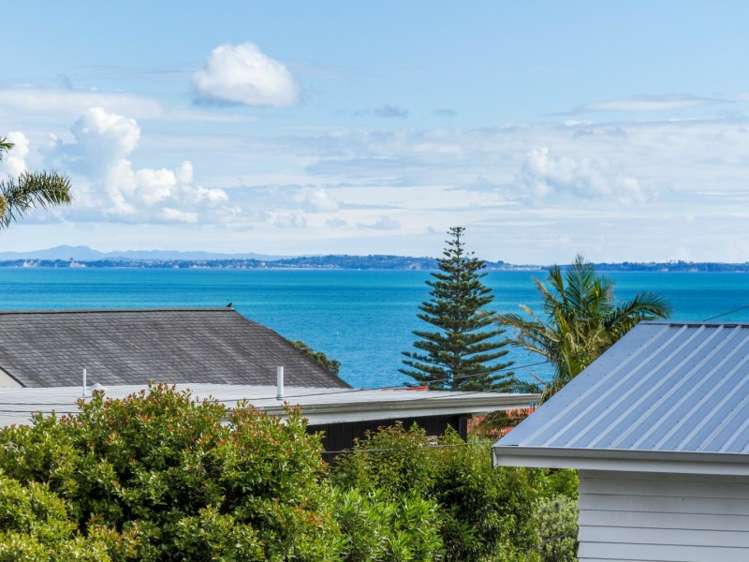 272 Lake Road Hauraki_9