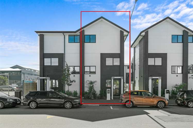 2/9 Southwark Street Christchurch Central_13