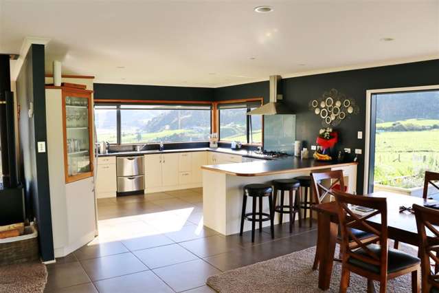 241 Te Mahoe Road Mokau_4