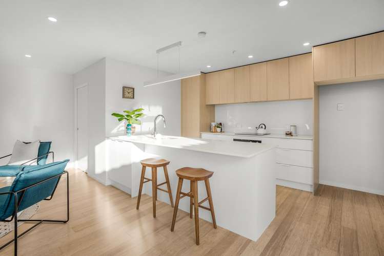 24/200 Knights Road Hutt Central_5