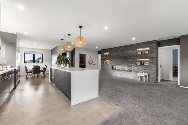 31 Kingfisher Crescent Albert Town_5