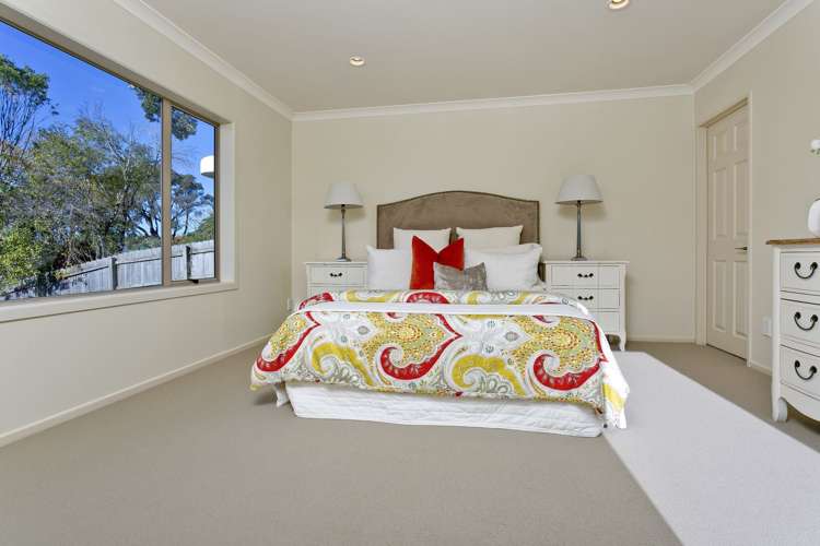 2/11 Camelot Place Glenfield_11