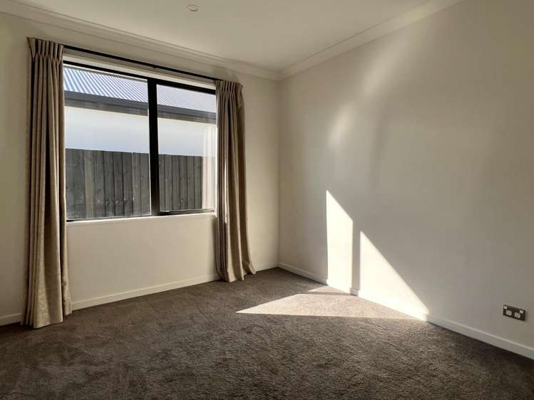 23 Skyhawk Road Wigram_11