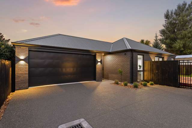 Brand New, Single Level & Standalone Rear Home