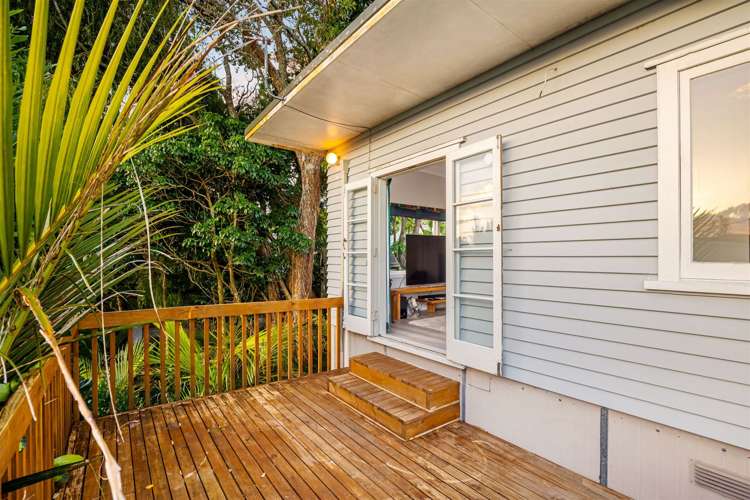 1/9 Norman Road Titirangi_9