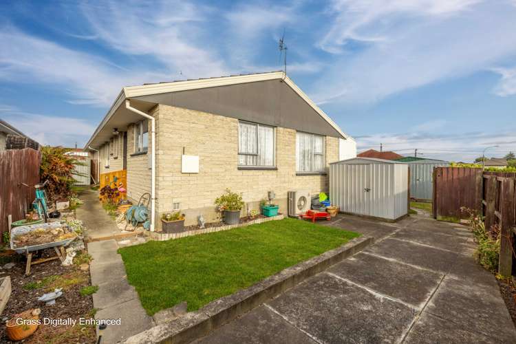 1/4 Leonie Place Aranui_13