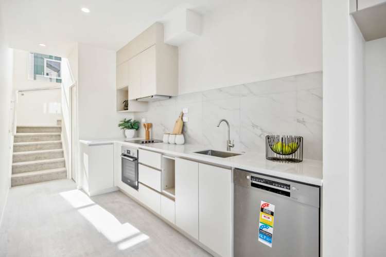 Lot 2/2 Chaucer Place_4