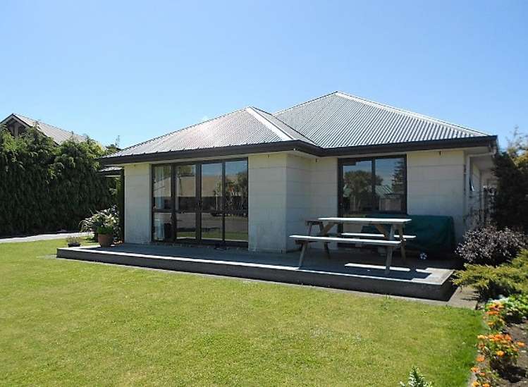 1 Lochhead Crescent_0