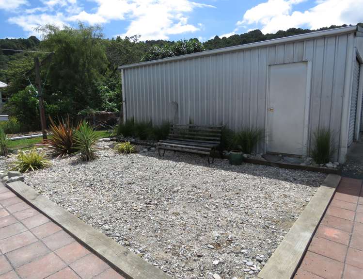 8 Dunn Street Reefton_16