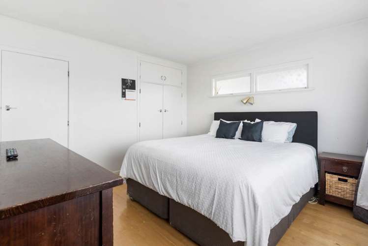 32 Collie Street Hillpark_13