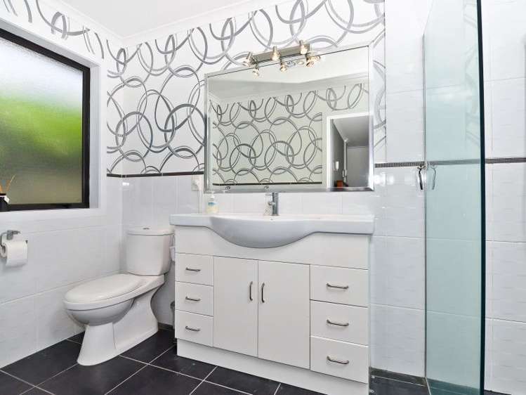 15 Holly Place Rototuna North_14