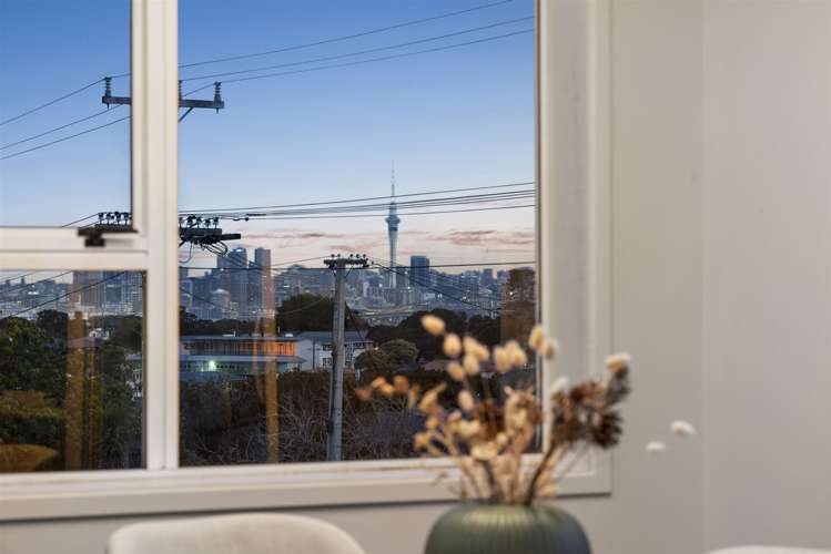 1/22a Tui Glen Road Birkenhead_8