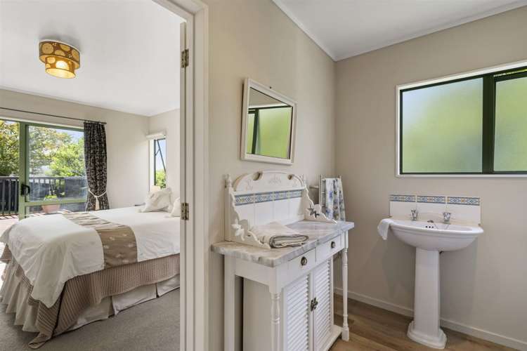 2/883 East Coast Road Northcross_12