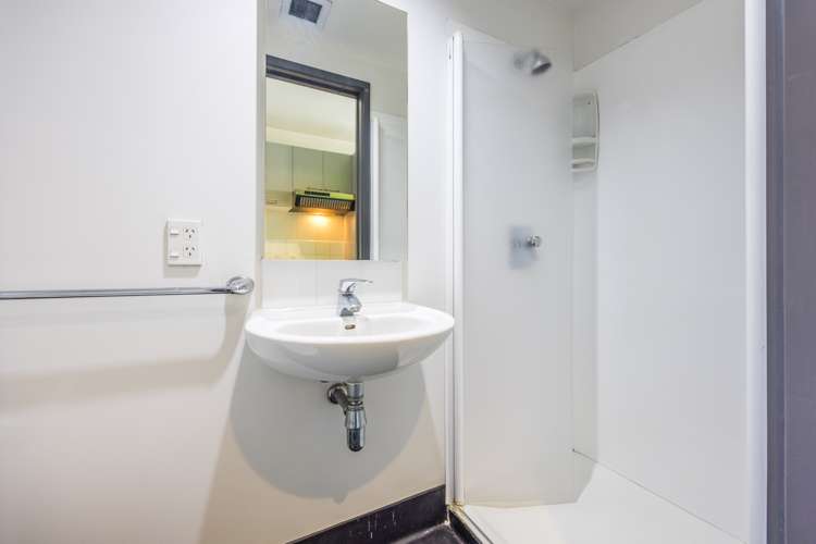 613/133 Beach Road Auckland Central_8