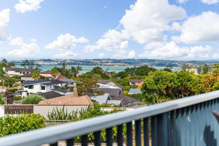 18 Beach Road Mellons Bay_26