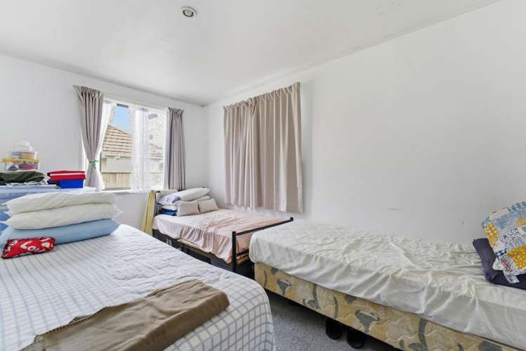 24 Parkinson Avenue Mount Roskill_10