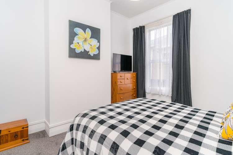 34 Baker Street Caversham_9