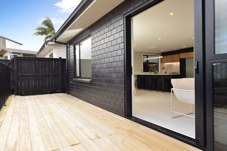 2/325 Horsham Downs Road Rototuna North_2