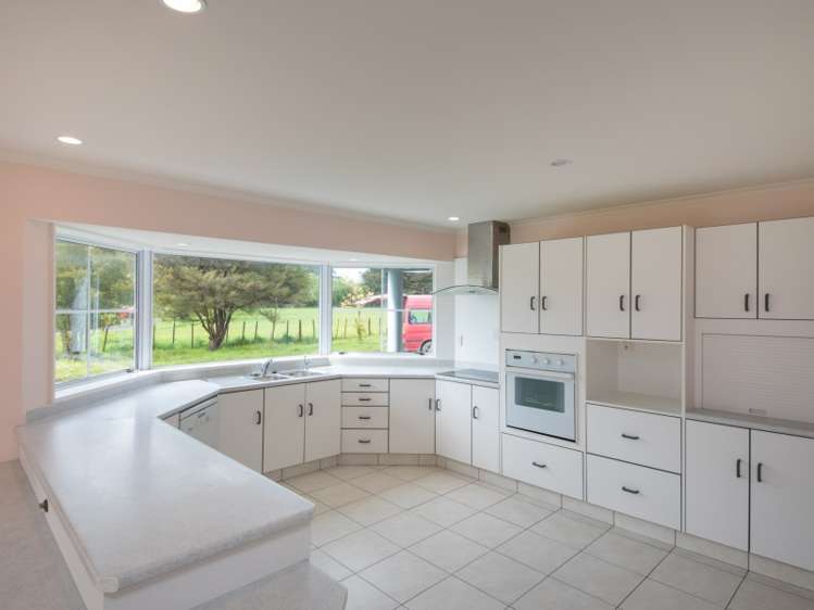 120 Polson Hill Drive Aokautere_3
