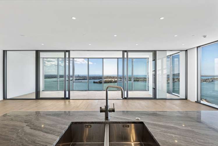 5002/10 Commerce Street 10015_1