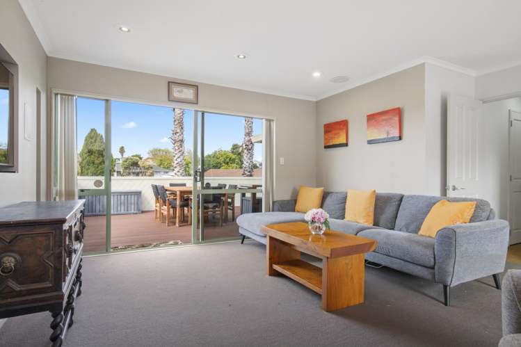 37 RIVERSIDE DRIVE Waiuku_5