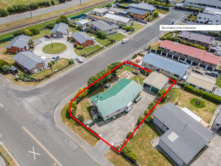 66 Renfrew Street Waikiwi_28