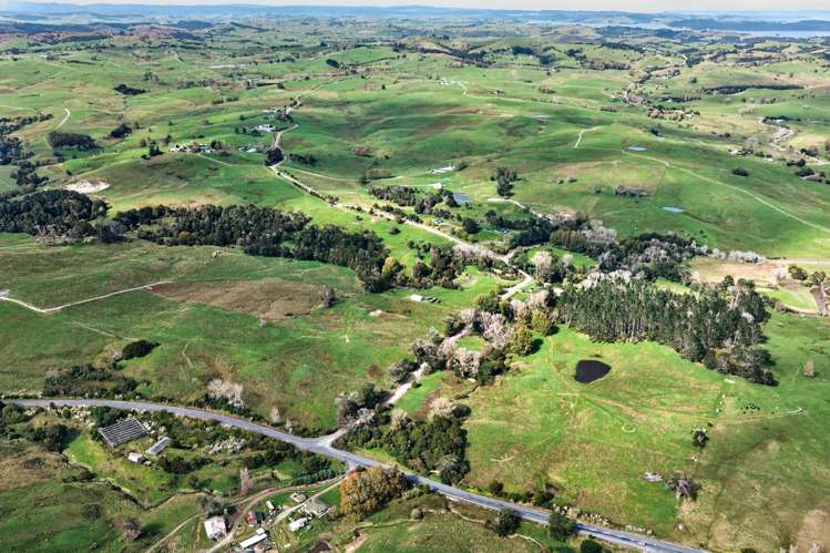 42 Ford Road Paparoa_27