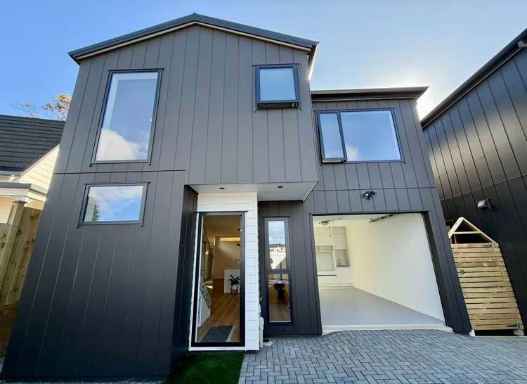 3/32 Corunna Road_0
