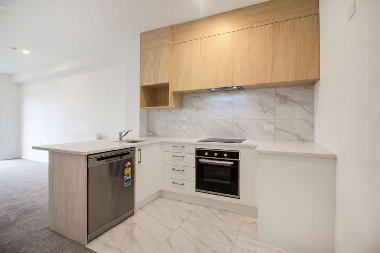 4 Aumarire Lane Favona_6