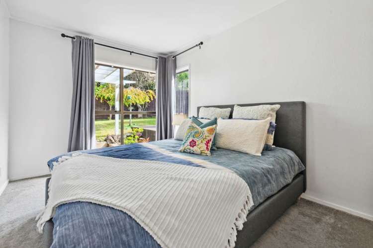 43 Botany Road Botany Downs_13