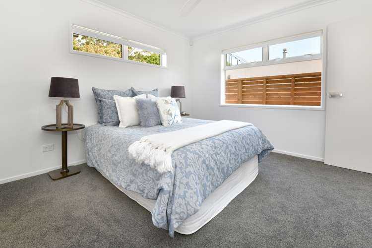 16 Forest Glen Orewa_11