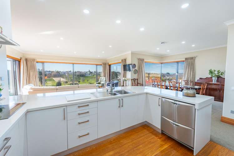18 Kitchener Square Highfield_6
