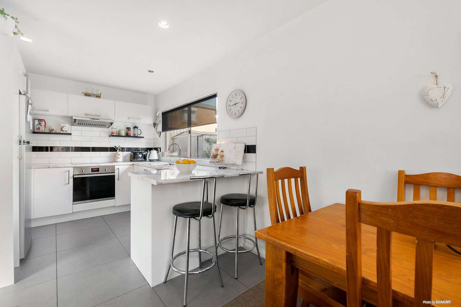 4/670 Whangaparaoa Road Stanmore Bay_0