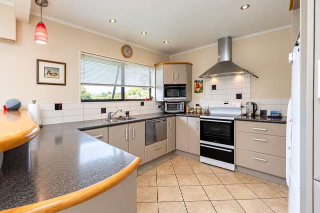 1 Neagle Place Greenmeadows_1