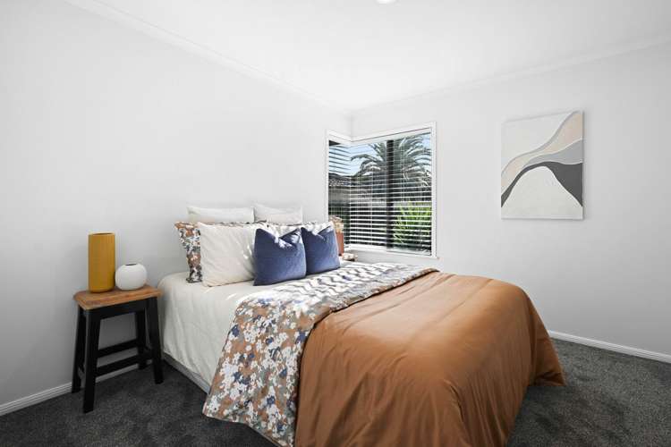 8 Takapu Place Huntington_12