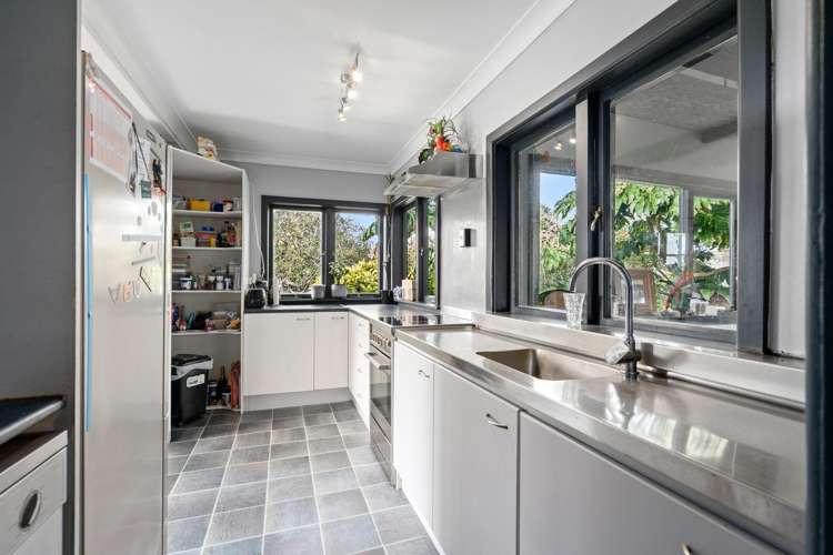 10 Campbell Street Leamington_12