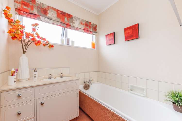 64 Langley Avenue Milson_12