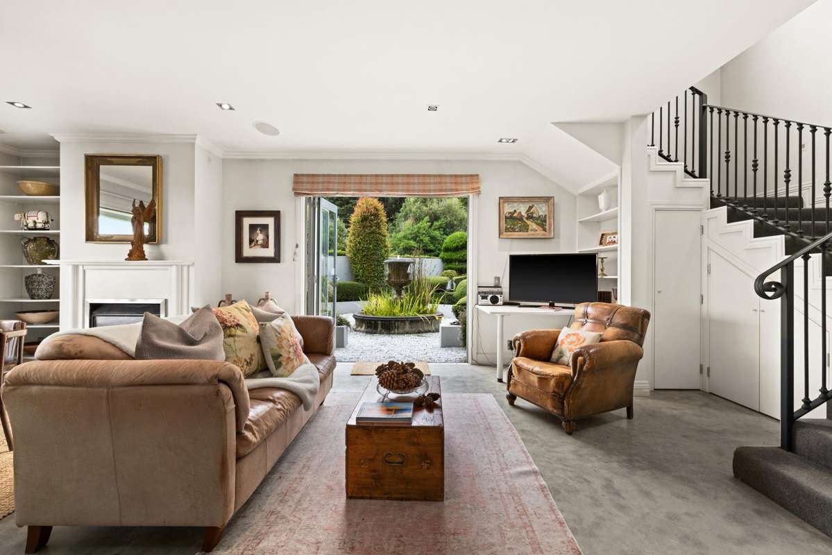 137 Black Barn Road_2