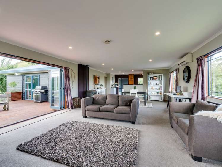 2 Hitiri Road Kinloch_9