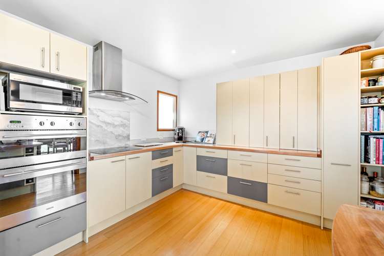 8 Clayden Drive Gulf Harbour_8